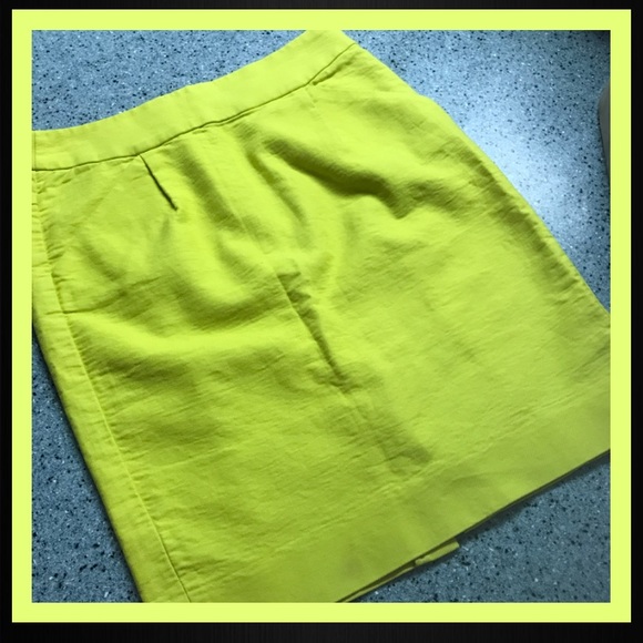 J Crew skirt 🌼 - Picture 2 of 7